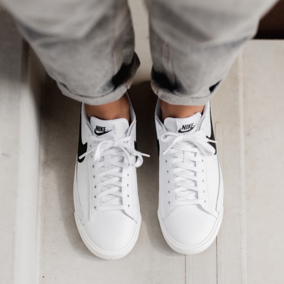 Nike Blazer Low 77 Vintage Sneakers Shoes New Shoe - Picture 2 of 11